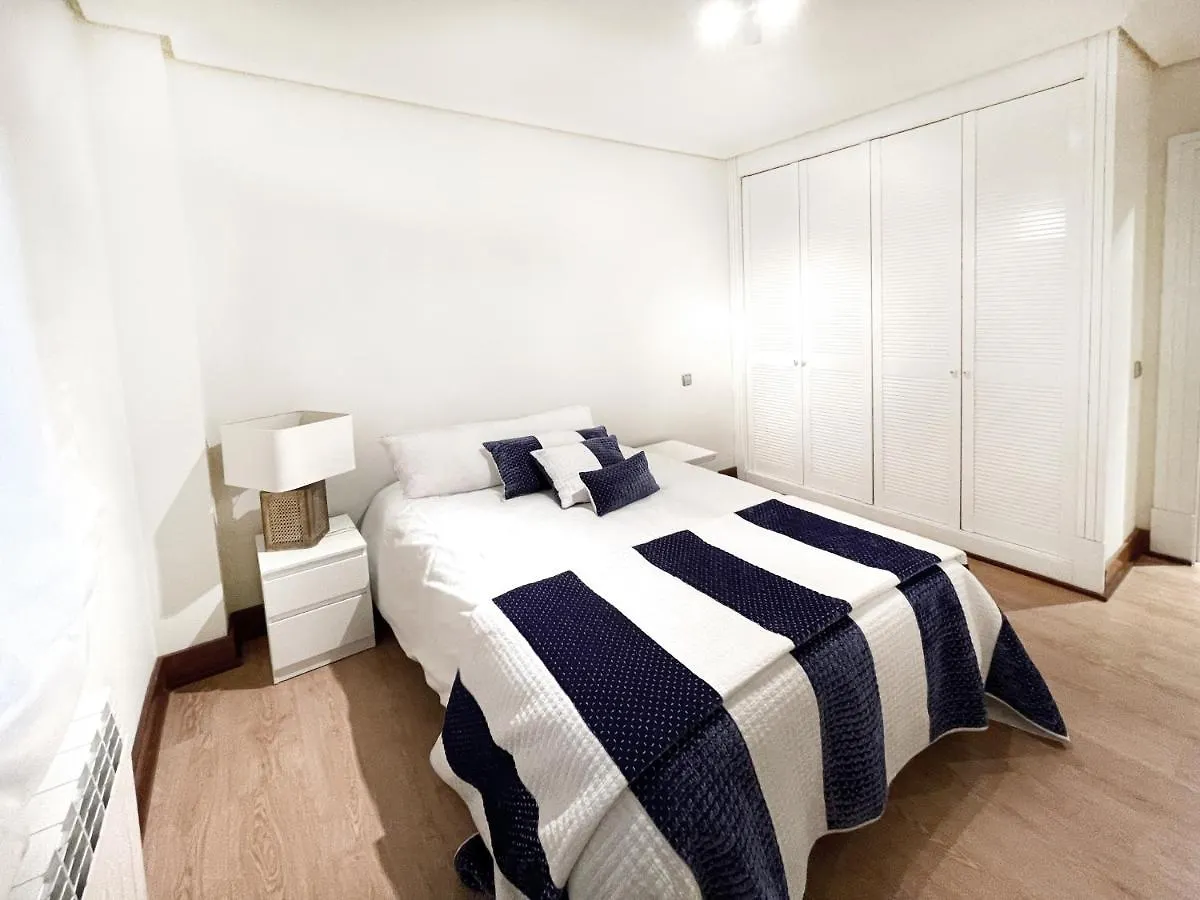 Luxury San Prudencio Vitoria Apartment Spain